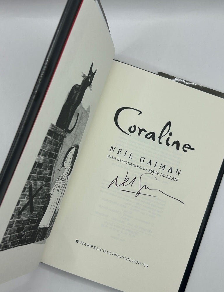 Item #230665 Coraline. Neil Gaiman.