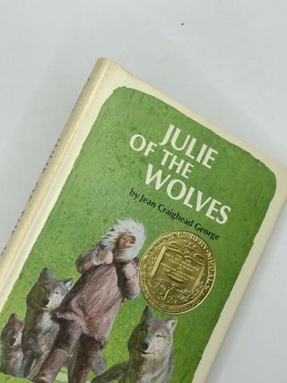Julie of the Wolves. Jean Craighead George.