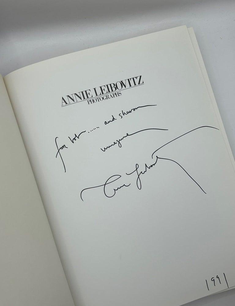 Item #242426 Photographs. Annie Leibovitz.