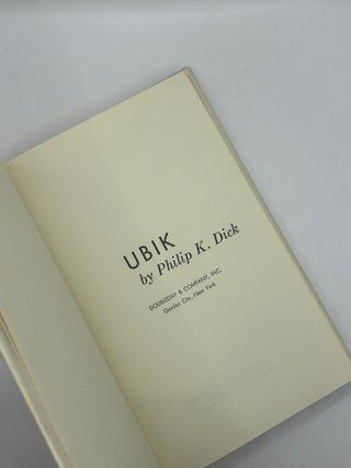 Ubik.